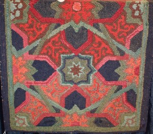 Nailor Antiques half of a runner, black is heart design